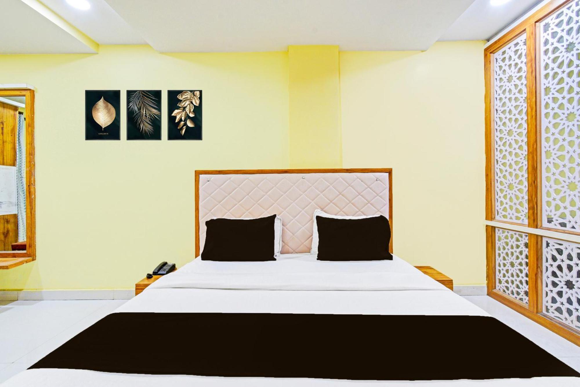 Super Townhouse Mancherial Mancheral ภายนอก รูปภาพ