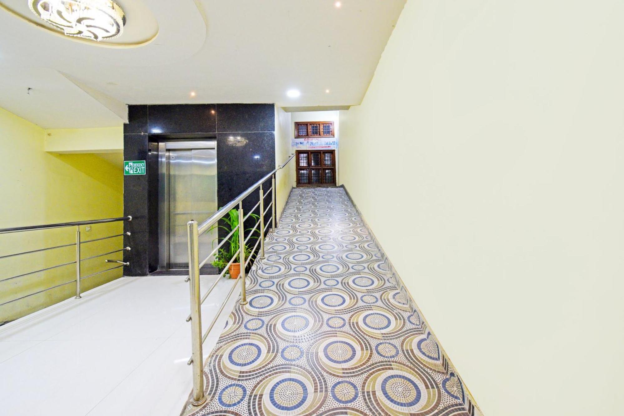 Super Townhouse Mancherial Mancheral ภายนอก รูปภาพ